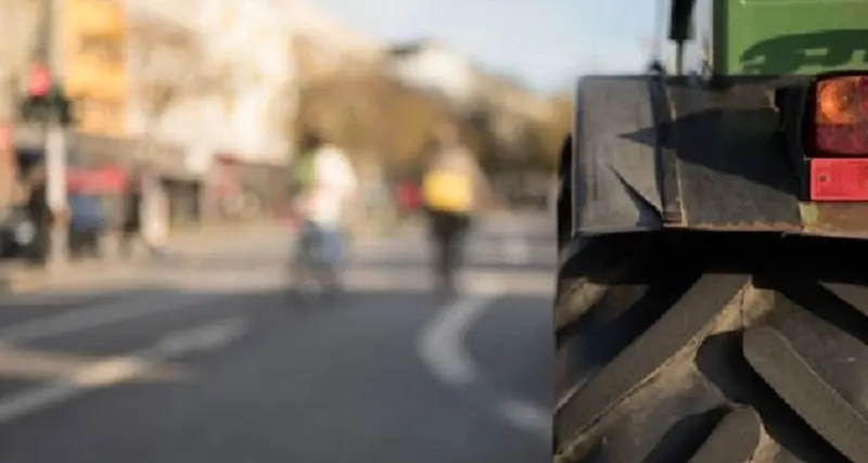 Protesta trattori nel Nuorese, 70 mezzi e 3 ore di marcia