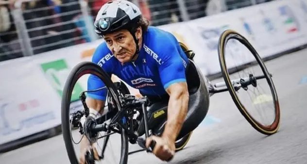 Dramma Zanardi: incidente in handbike, verserebbe in gravi condizioni