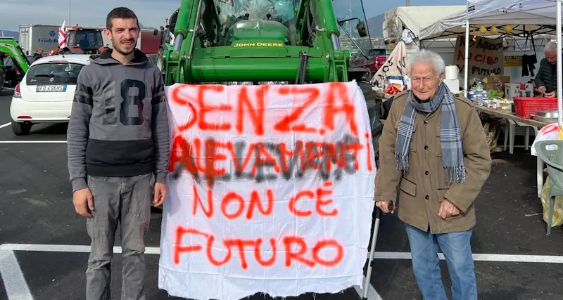 Olbia. La protesta di allevatori e agricoltori. IL VIDEO
