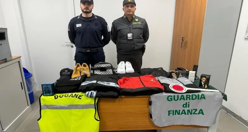 Merce contraffatta sequestrata all'aeroporto di Alghero