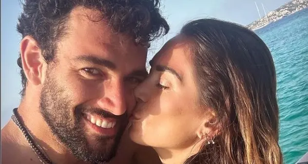 L’annuncio di Berrettini: “Melissa Satta ed io non stiamo più insieme”