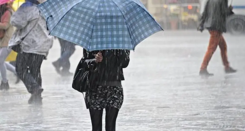 Meteo, in arrivo nubifragi e vento anche in Sardegna