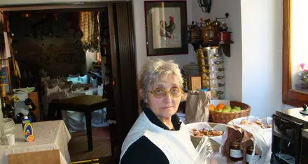 Addio a Rita Denza la grande maestra della cucina della Sardegna