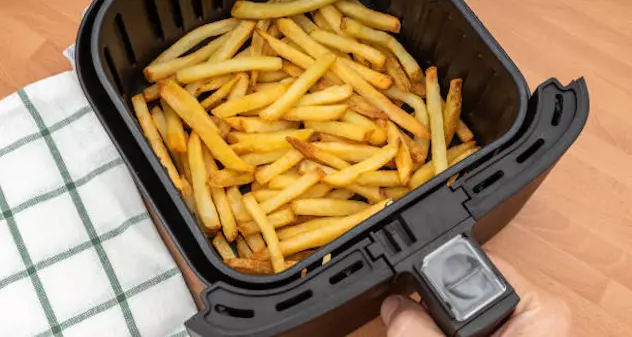 Friggitrice ad aria: è davvero conveniente e salutare come si pensa?