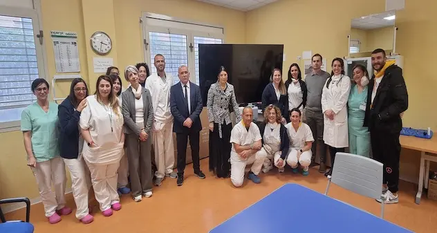 Oristano. Il figlio morì in incidente, i genitori donano macchinari all’ospedale