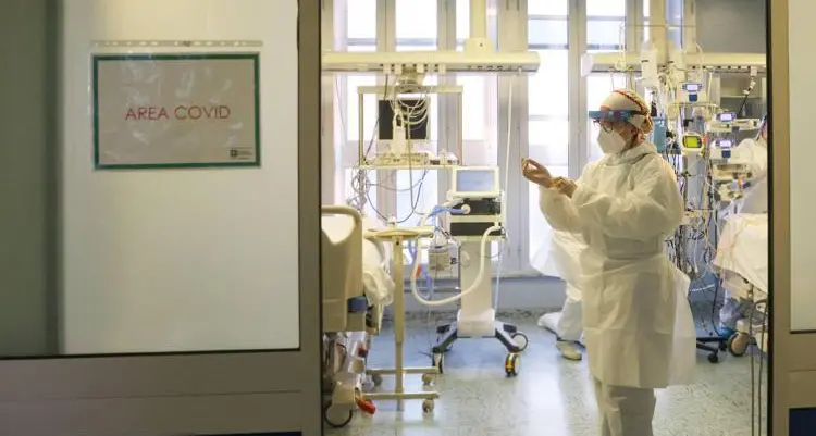 Covid ha ridotto di 1,6 anni l'aspettativa di vita globale, lo studio