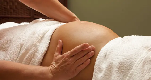 La magia del parto nel massimo della sicurezza e naturalezza: massaggi e musicoterapia al Policlinico