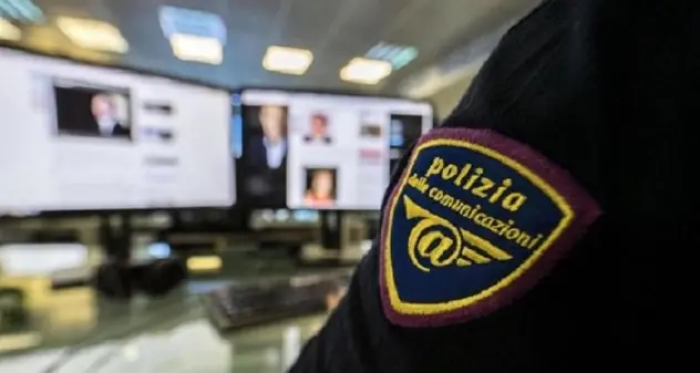 Divulgavano materiale pedopornografico, incastrati 20 minorenni