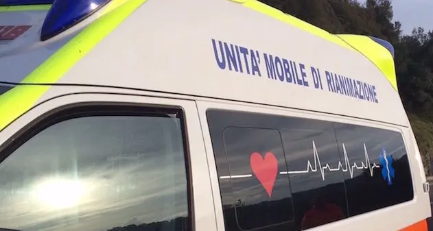 Incidente sul lavoro a Macchiareddu: operaio precipita da 2 metri