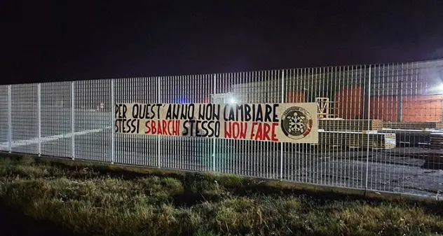 Migranti in Sardegna, la protesta di Casapound