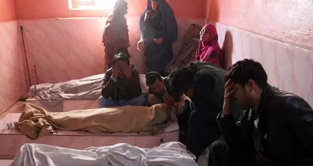 Talebani e vittime innocenti, in un mese 129 morti in Afghanistan