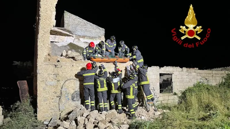 Nuoro. Crolla il tetto di una vecchia casa: morti due ragazzini