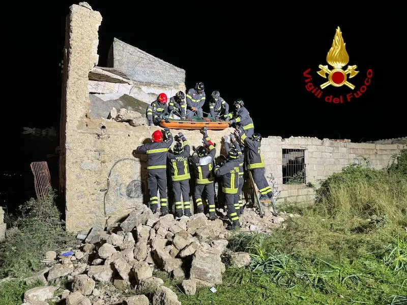 Nuoro. Crolla il tetto di una vecchia casa: morti due ragazzini