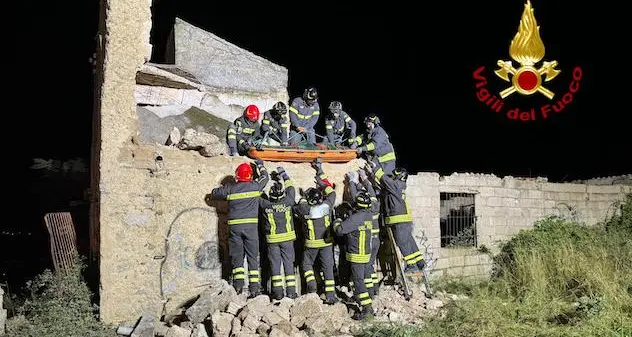 Ragazzini morti in crollo a Nuoro, analisi dei Vigili fuoco sulle cause