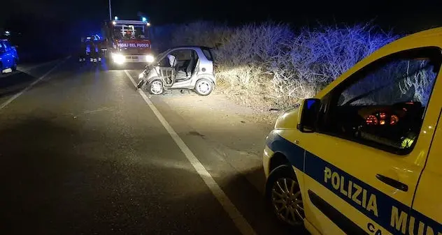 Cagliari. Frontale tra auto: grave 43enne