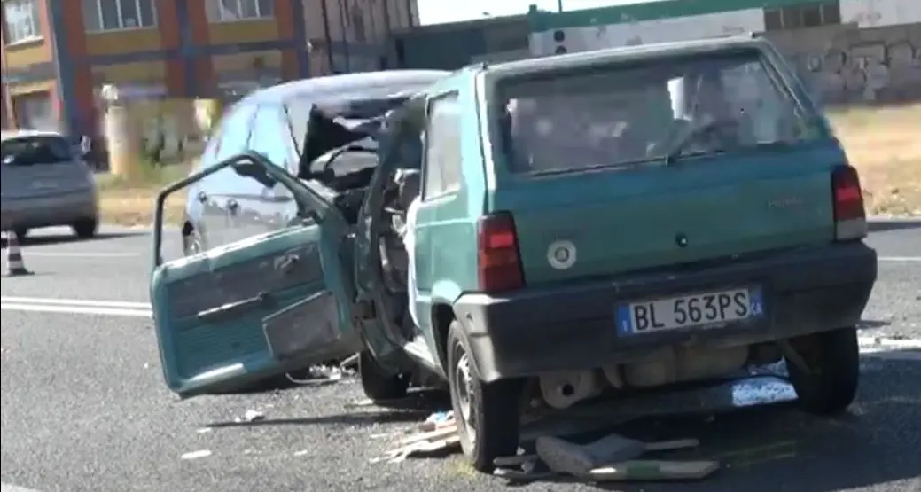 Incidente mortale sulla 554: fatale invasione di corsia