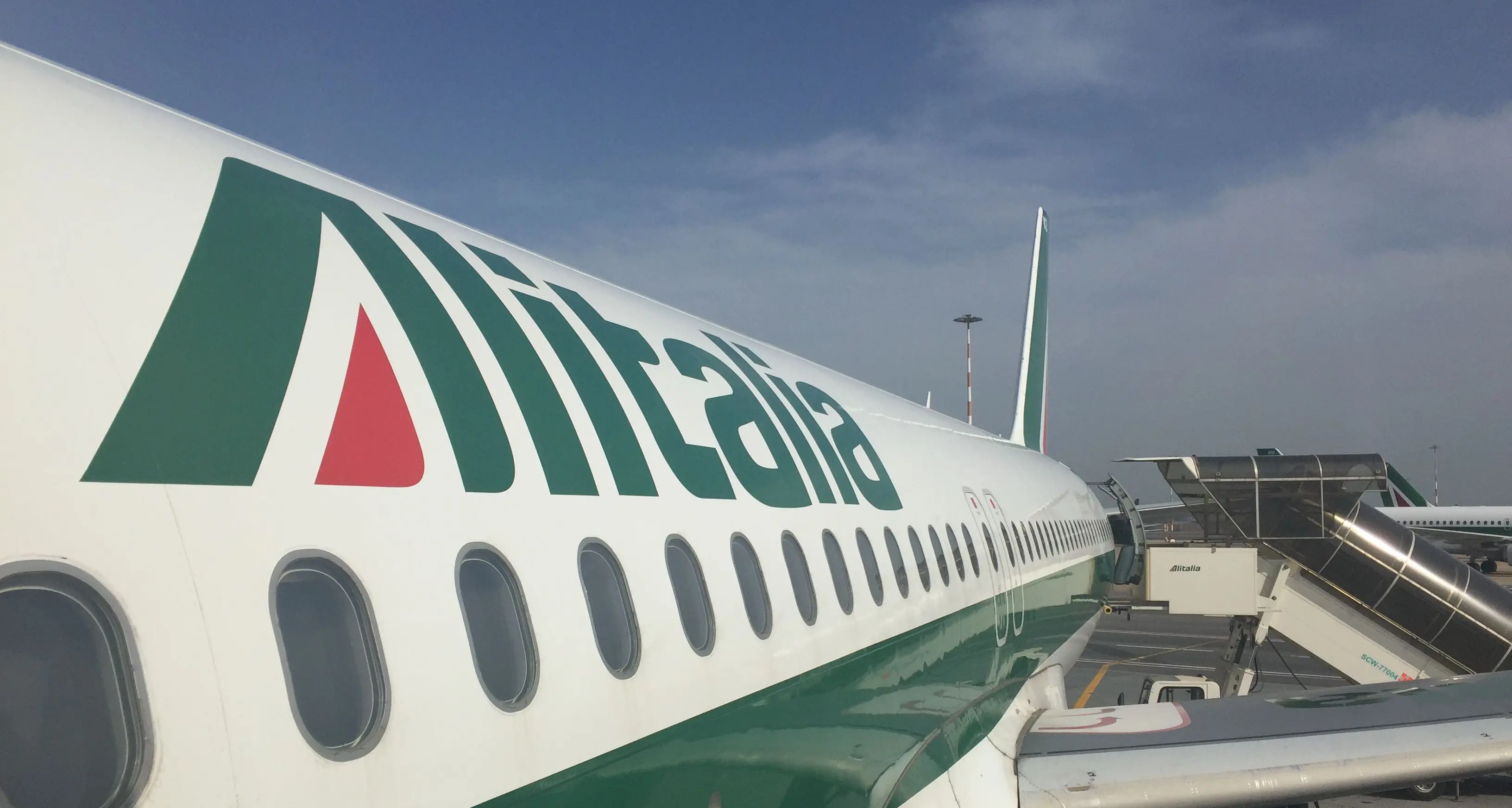 Aerei: scioperi Alitalia e Meridiana, in Sardegna saltano 22 voli