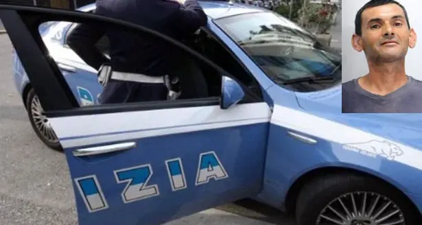 Strappa la borsa a un'anziana, la fa cadere a terra e poi fugge a bordo di un autocarro: arrestato