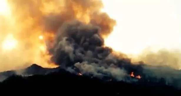 Sardegna in fiamme e uomini vili