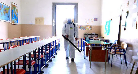 Interventi di disinfestazione nelle scuole di Teti, Tonara, Tiana e Ollolai