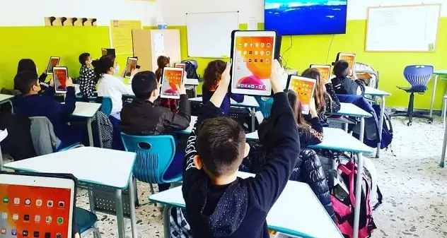 A Ossi la prima \"Smart Class\": tecnologia in classe per accompagnare l'esperienza formativa