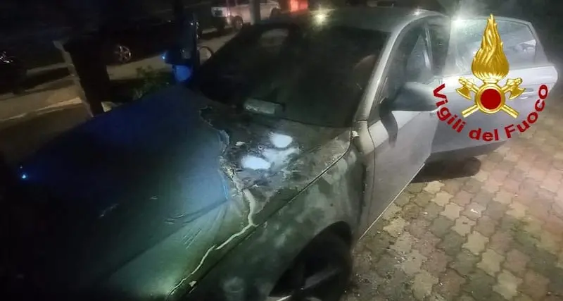 Incendiata l'auto del sindaco di Nule: “Non capisco questo gesto”