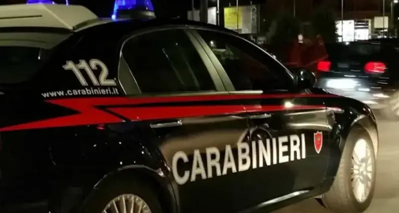 Castelsardo. Ubriaco in una pizzeria aggredisce i Carabinieri: arrestato