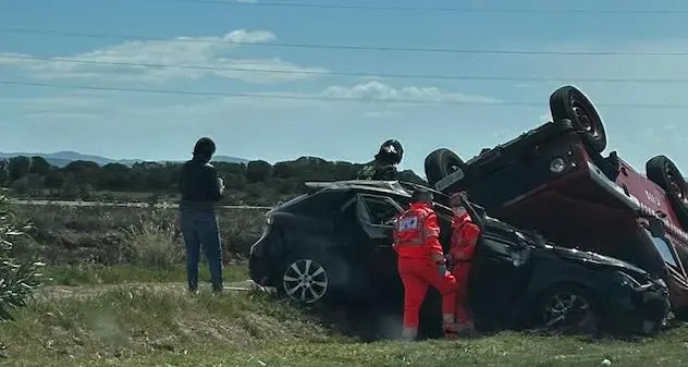 Sant’Antioco. Travolta da camionetta dei Vigili del fuoco, muore una 65enne