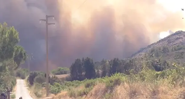 Ancora fiamme a Santa Margherita di Pula