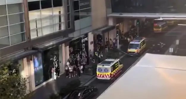 Sydney, attacco in un centro commerciale: \"Almeno 6 morti accoltellati\"