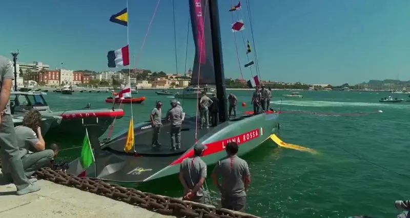 Cagliari: la nuova Luna Rossa è stata varata