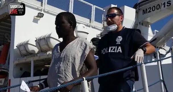 Migranti, sono 13 gli scafisti arrestati