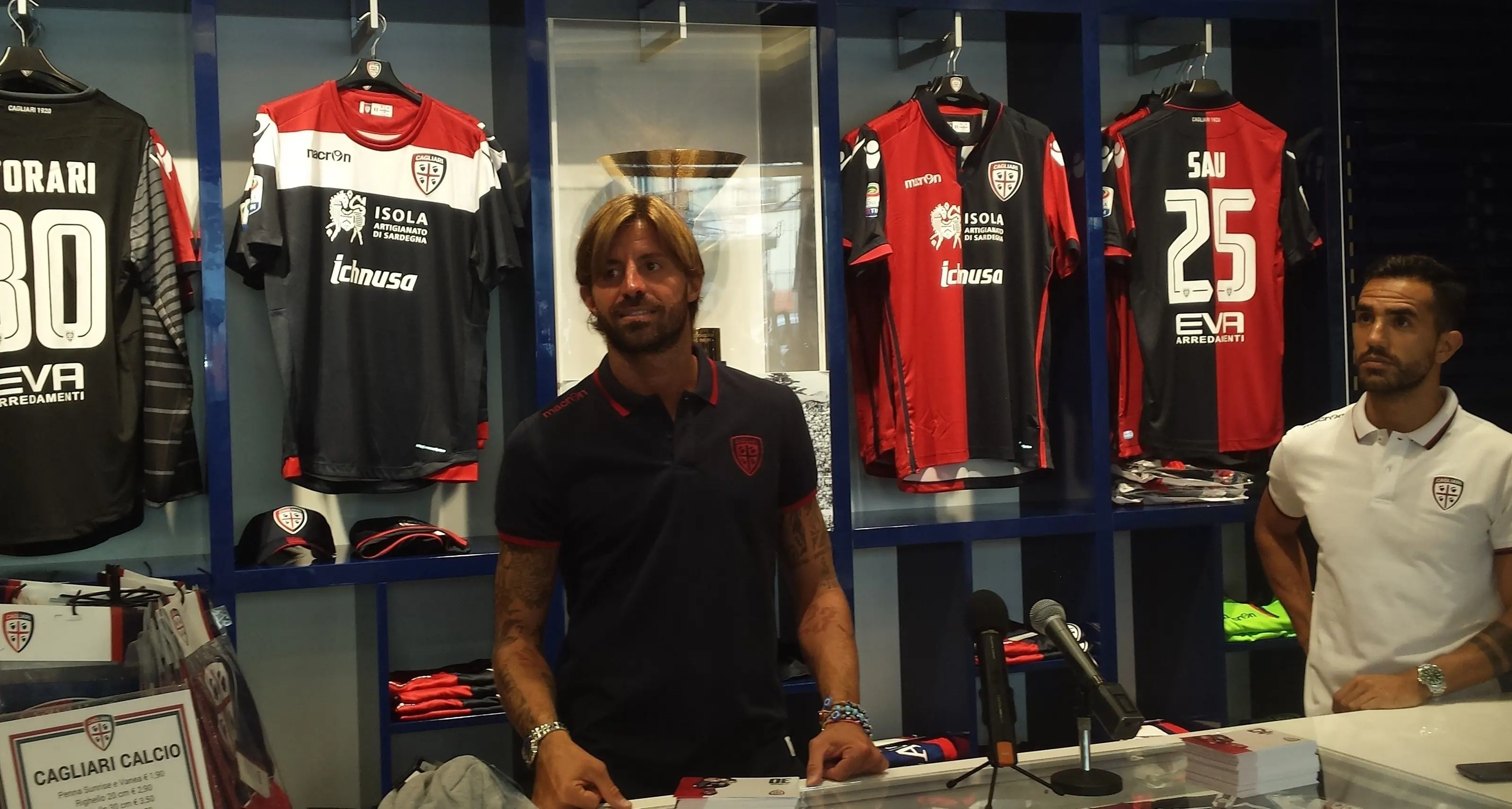 Cagliari, parlano Sau e Storari: ''Un inizio da 6. Ma grazie al mercato faremo grandi cose''