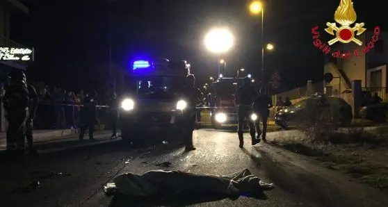 Tortolì. Scontro nella notte fra auto e moto: muore centauro 48enne