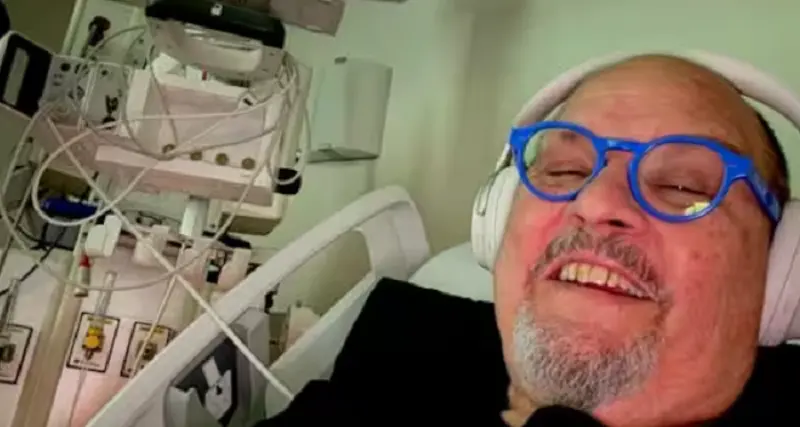 Infarto in corso, Tesla guida da sola fino all'ospedale e gli salva la vita