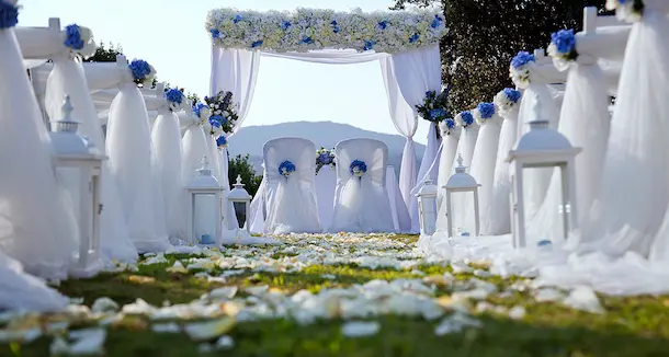 Oggi Sposi & Events racconta il luxury wedding nel paradiso della Sardegna