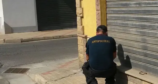 Falso allarme bomba a Sestu: involucri sospetti contenevano lattine di birra vuote