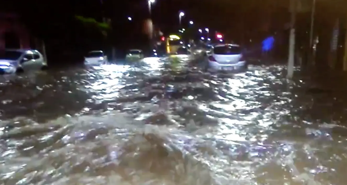 Nubifragio nella notte. A Cagliari sono caduti circa 44 millimetri di pioggia in poco meno di un'ora