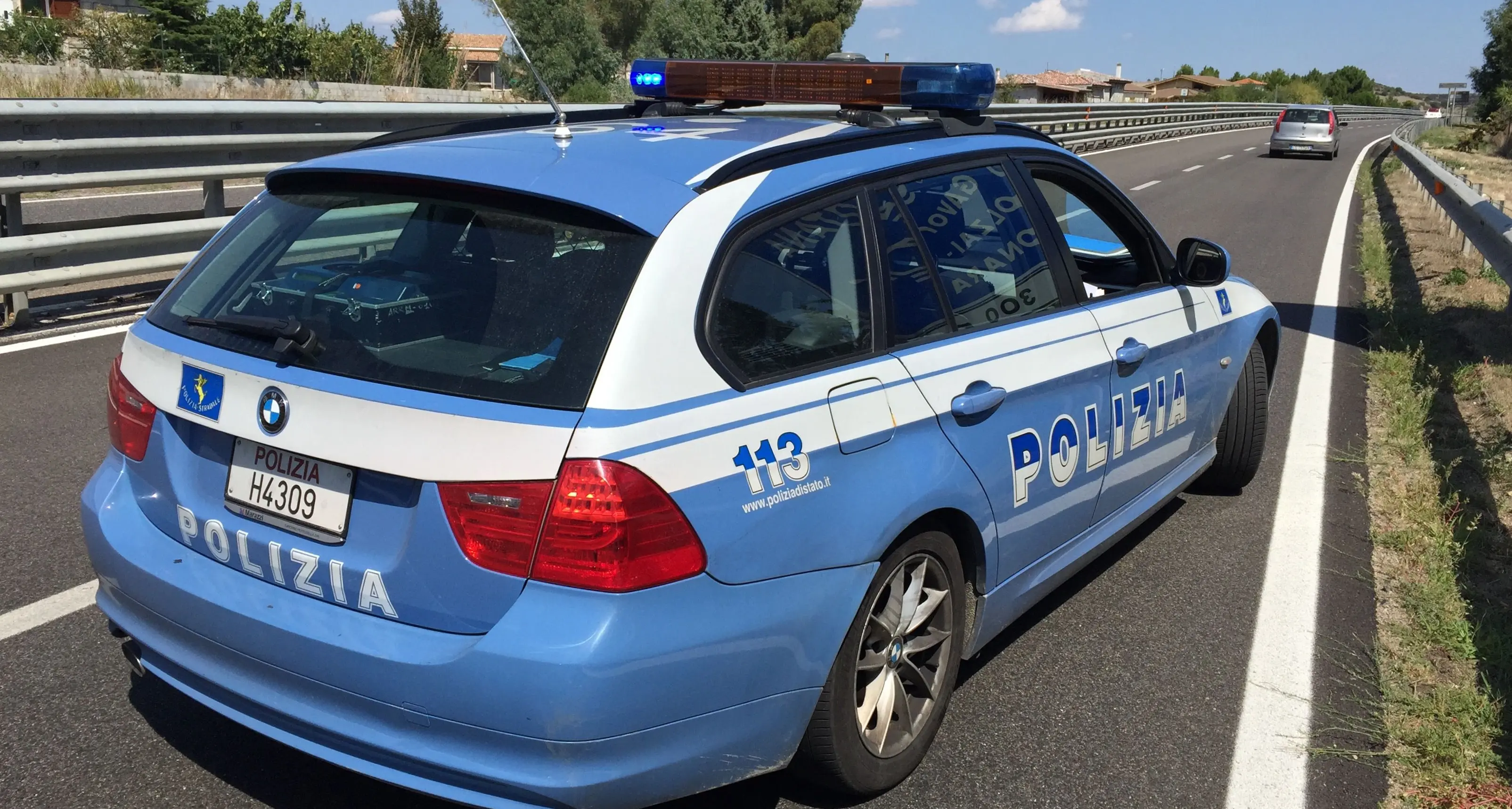 Polizia Stradale di Nuoro, il bilancio dell'attività estiva: ritirate 455 patenti, arrestate 7 persone e contestate 1604 infrazioni