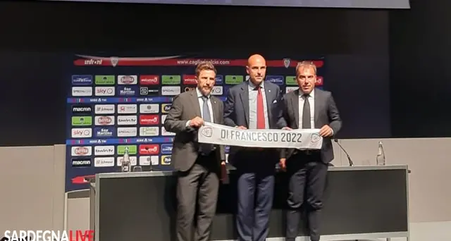 Cagliari presentato Di Francesco: \"Grande feeling col presidente, non ho esitato un attimo\"