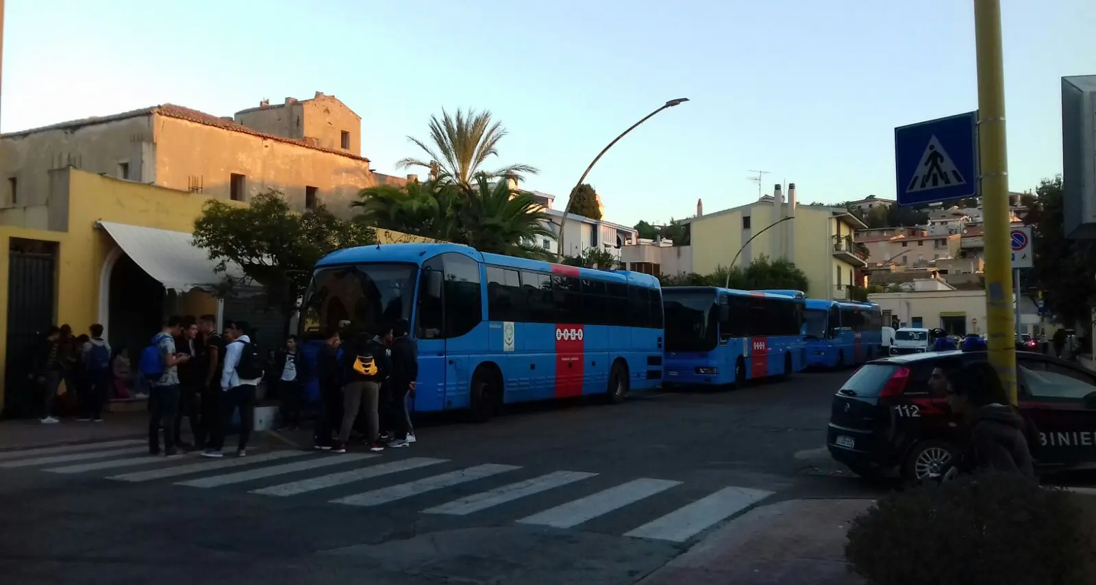 Pullman fatiscenti, gli studenti bloccano le corse