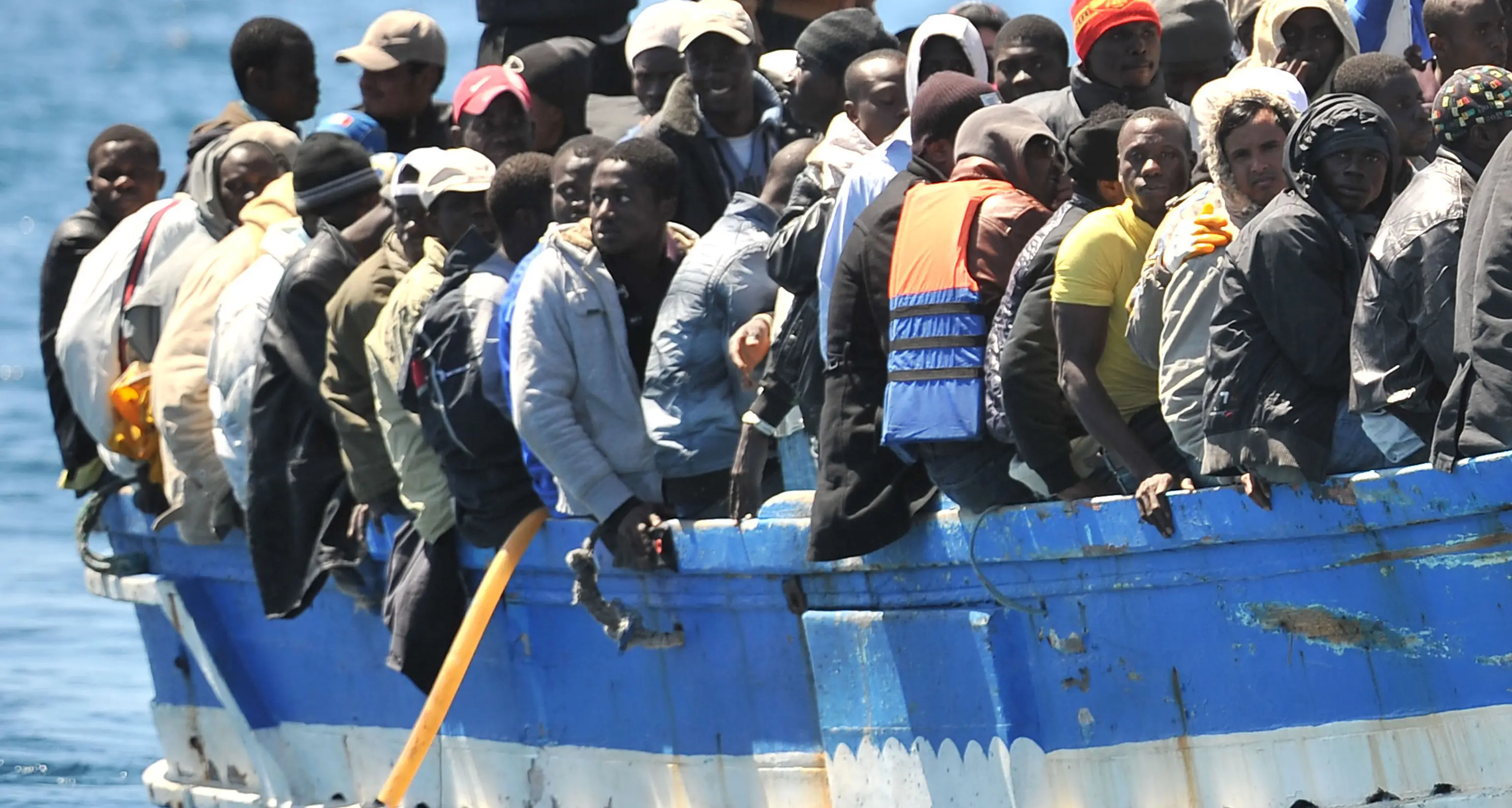 Sbarco di migranti, il segretario provinciale del Siap: \"La Sardegna è stata trasformata in un gigantesco hub protetto non da muri ma dal mare\"