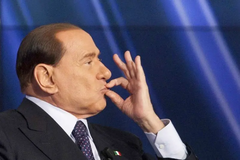 Foto Mauro Scrobogna /LaPresse\\n09-01-2013 Roma\\nPolitica\\nRai - trasmissione porta a porta \\nNella foto: Silvio Berlusconi\\nPhoto Mauro Scrobogna /LaPresse\\n09-01-2013 Rome\\nPolitics\\nRai -  porta a porta tv show -\\nIn the picture: Silvio Berlusconi