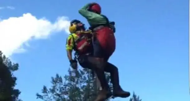 Turista si frattura la caviglia durante un'escursione a Tiscali: interviene l'elisoccorso