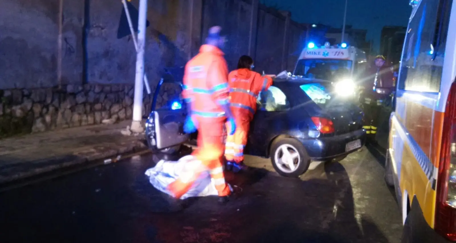 Incidente mortale in via Cadello, perde la vita un uomo di 69 anni