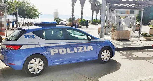 Sorpreso in sella allo scooter con la droga nel borsello: in manette un 43enne cagliaritano