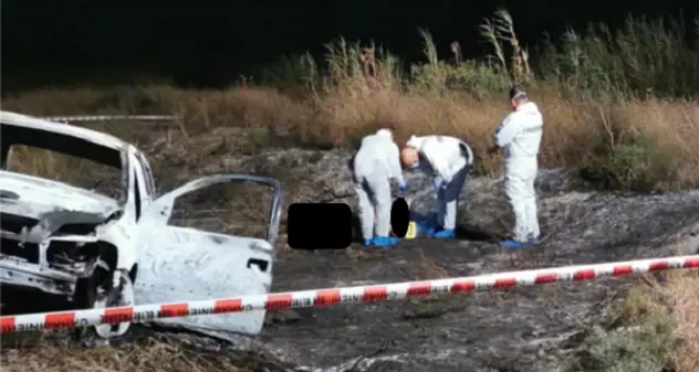 Cadavere carbonizzato a Porto Botte, lunedì l'esame autoptico