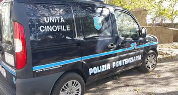 Trovate 35 dosi di hashish nella colonia penale di Mamone