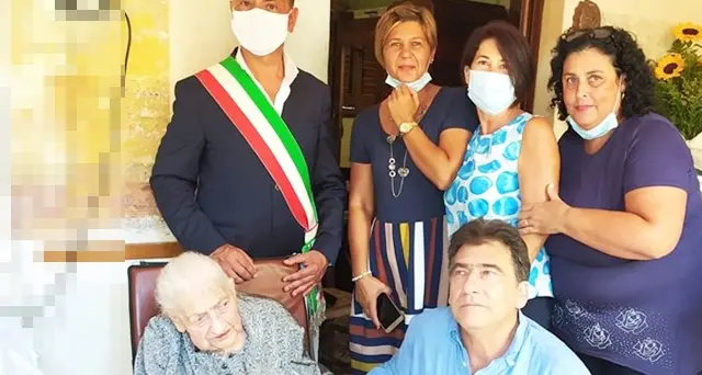 Ecco la nonnina Maria Assunta Badas: ha compiuto 100 anni