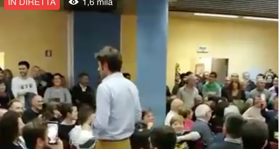 In diretta da Sassari Alessandro Di Battista del Movimento 5 Stelle